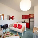 Lignano Calle Bach 아파트